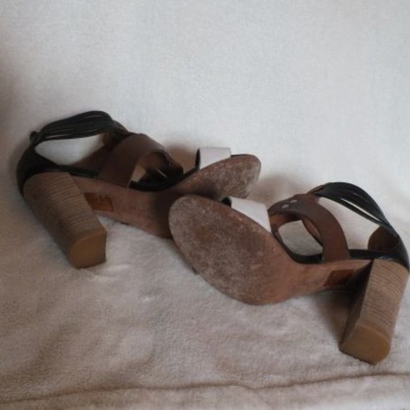 Designer sandals - Picture 4 of 4